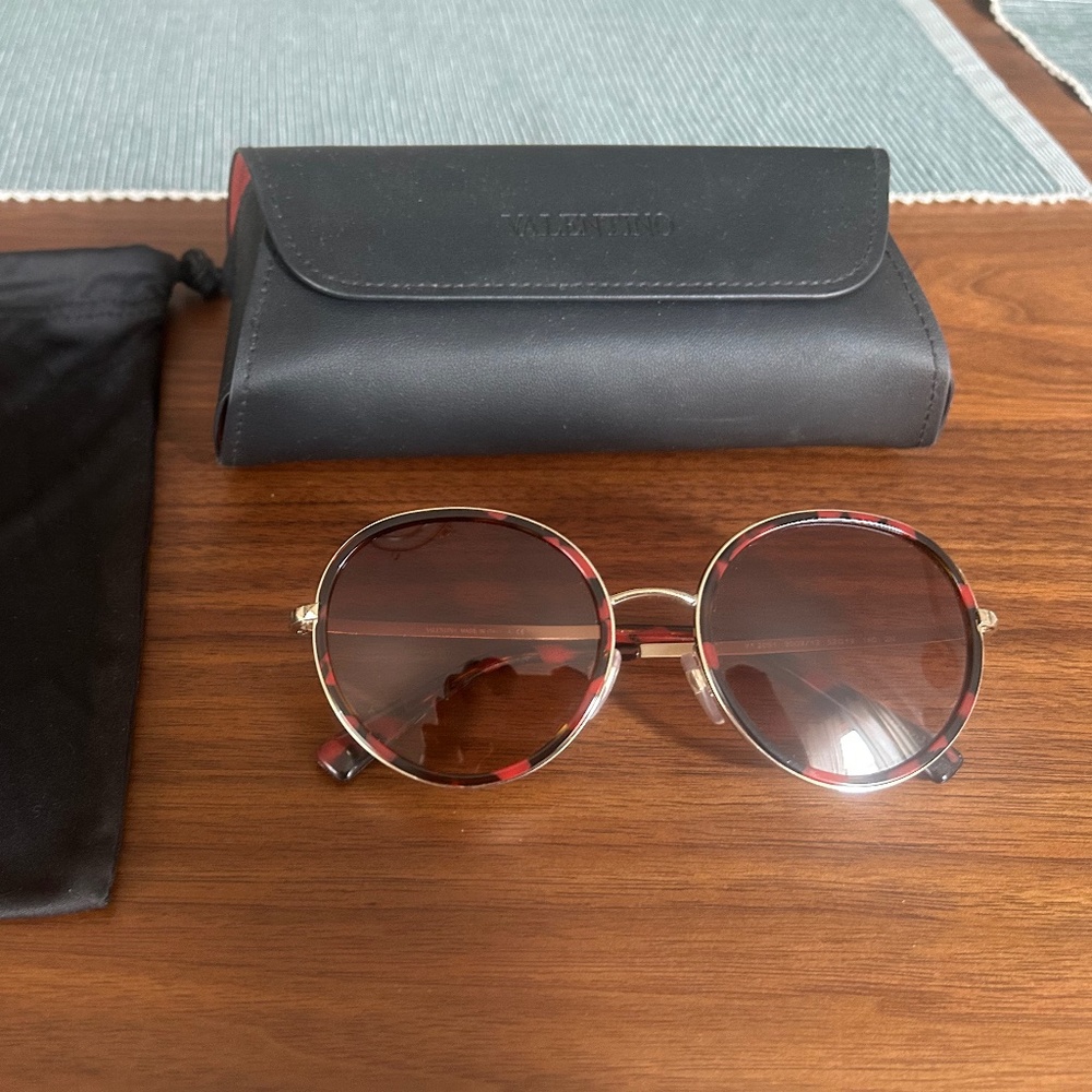 Valentino VA2051 Phantos Sunglasses | 300313-RED HAVANA